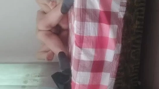 拖鞋家居日韩AV-白皙皮肤呆萌小姐姐！情趣耳朵抓屌吸吮！头套男怼着骚穴猛操，骑乘姿势打桩机，无套内射。