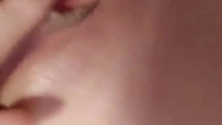 下一篇中文字幕人妻-快餐豪哥1500约炮粉逼艺校兼职妹逼太紧几分钟就把哥搞射了的!